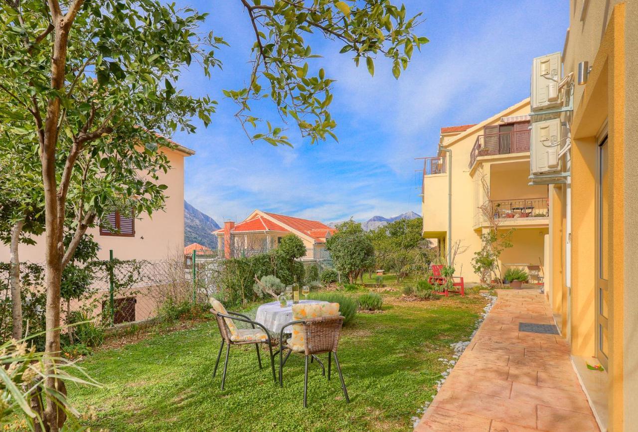 Apartment Castellino Kotor Bagian luar foto